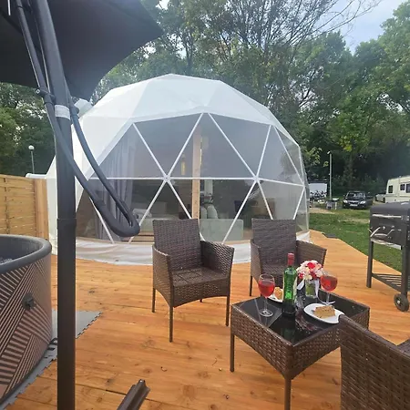 Parkcity Z Jacuzzi W Parku Slaskim Вилла Катовице
