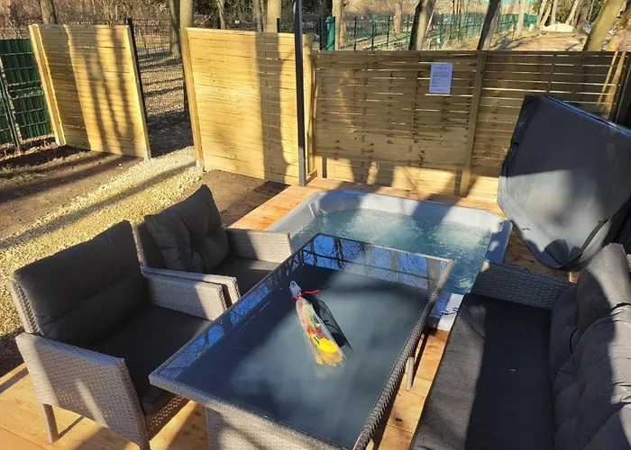 Parkcity Z Jacuzzi W Parku Slaskim *